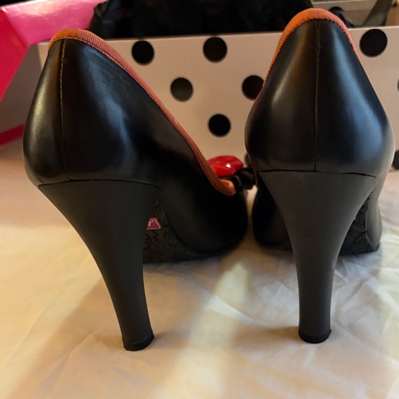 Betsey Johnson Black Heels with Red Bow - Picture 8 of 15